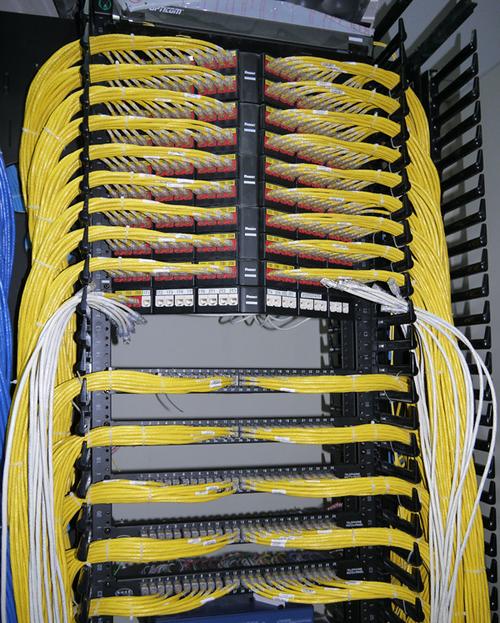制造行业机房建设_机房建设_网络综合布线
